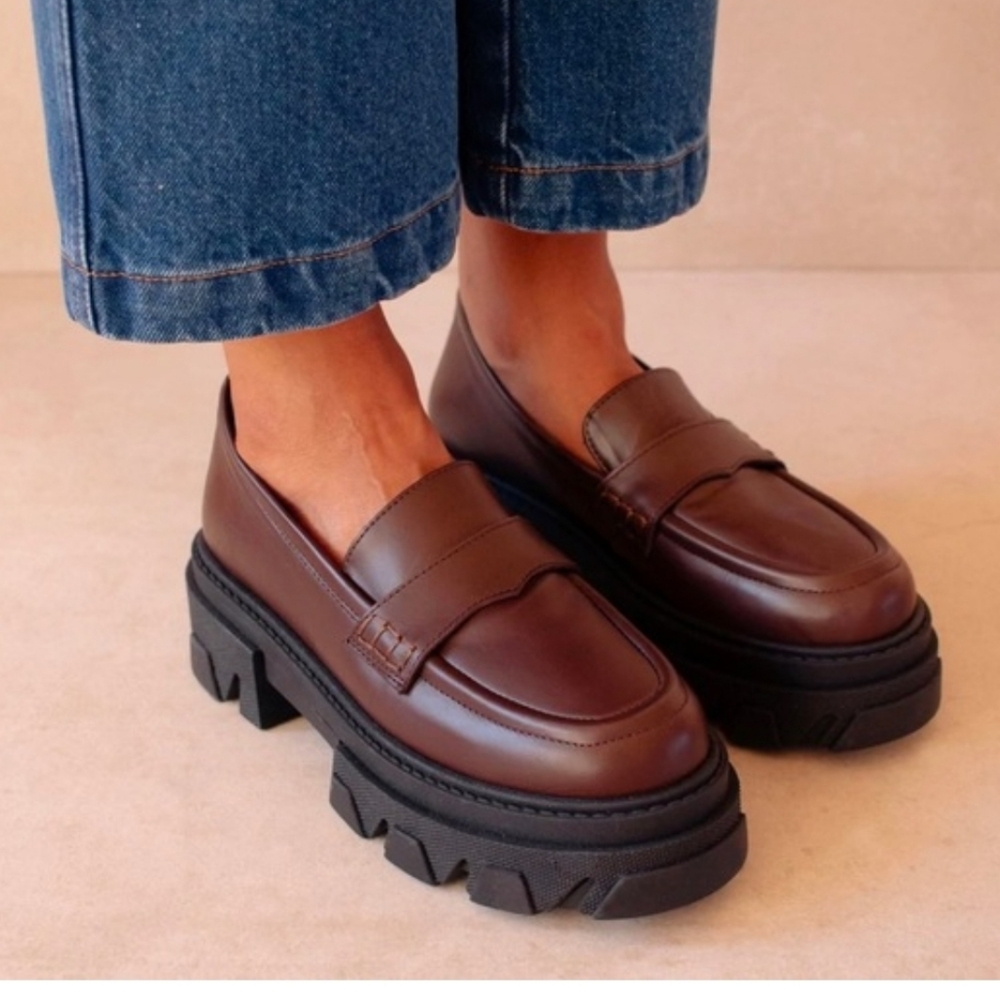 ALOHAS women's Brown Trailblazer Loafer Size 40